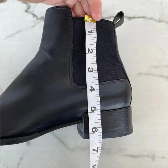 Vince leather ankle boots size 8 - Picture 12 of 13